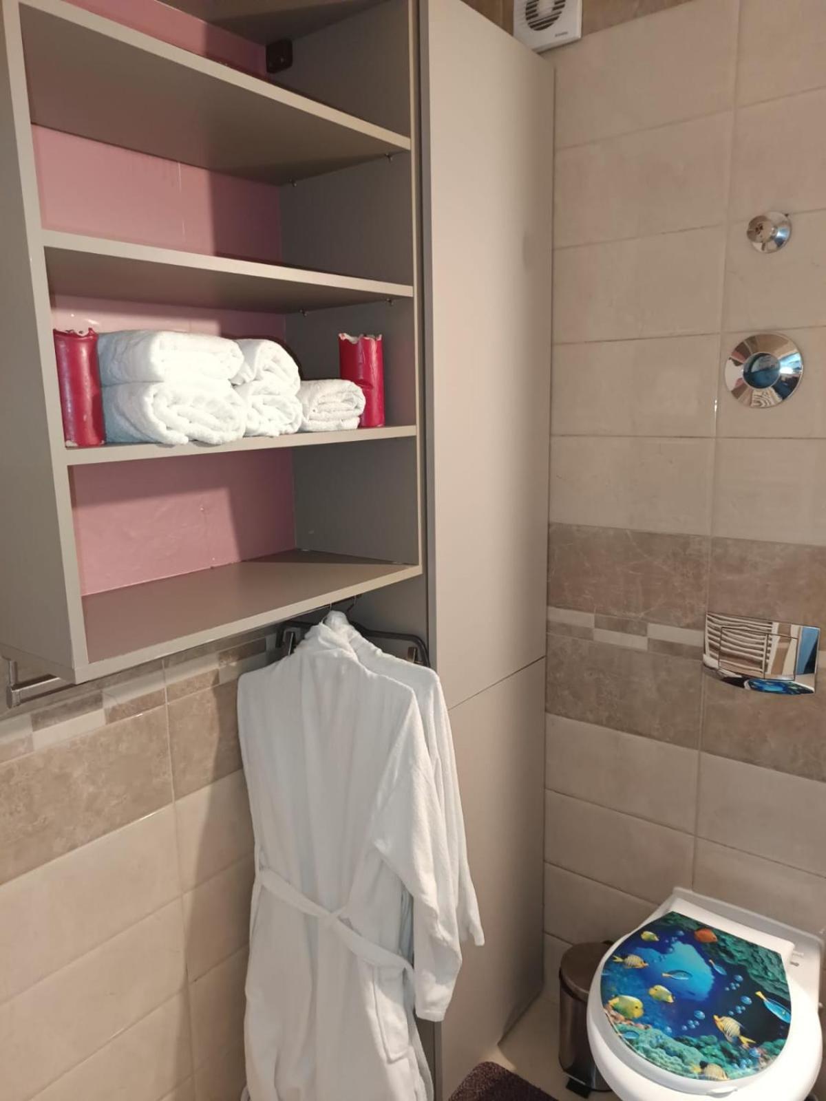 Apartament Regim Hotelier Elis Brasov Ngoại thất bức ảnh